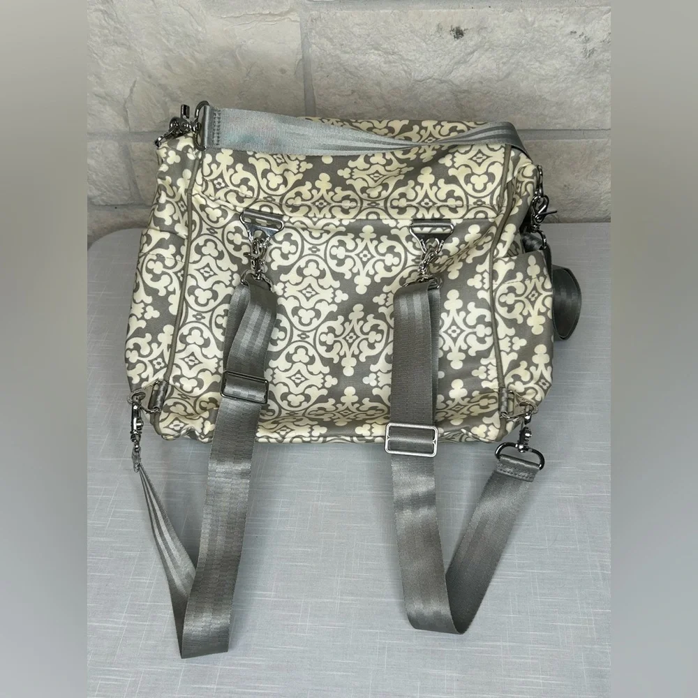 Petunia Pickle bottom Boxy Backpack Diaper Bag Breakfast in Berkshire Large